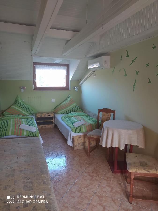 Apartmanhaz Gabriella ฮอร์กานี ภายนอก รูปภาพ