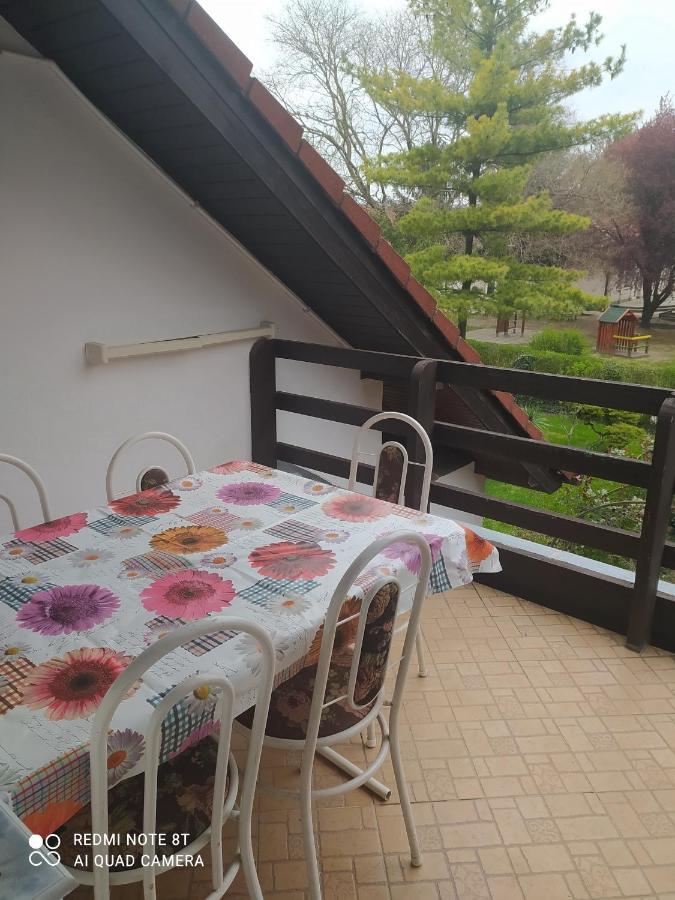Apartmanhaz Gabriella ฮอร์กานี ภายนอก รูปภาพ