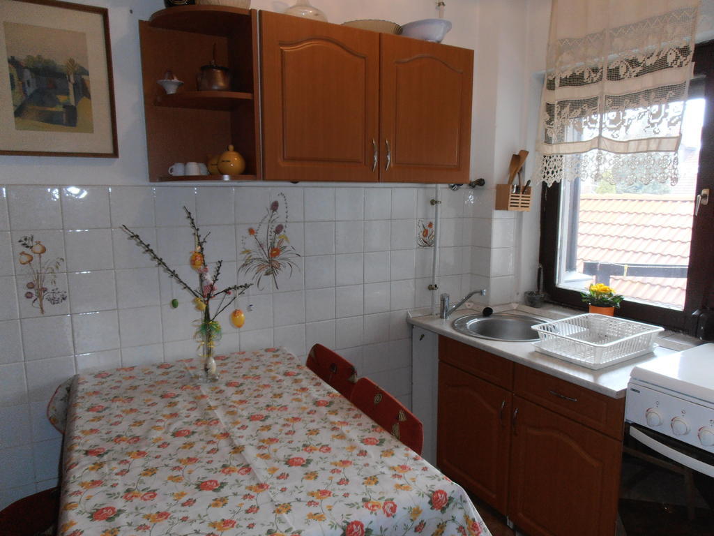 Apartmanhaz Gabriella ฮอร์กานี ห้อง รูปภาพ